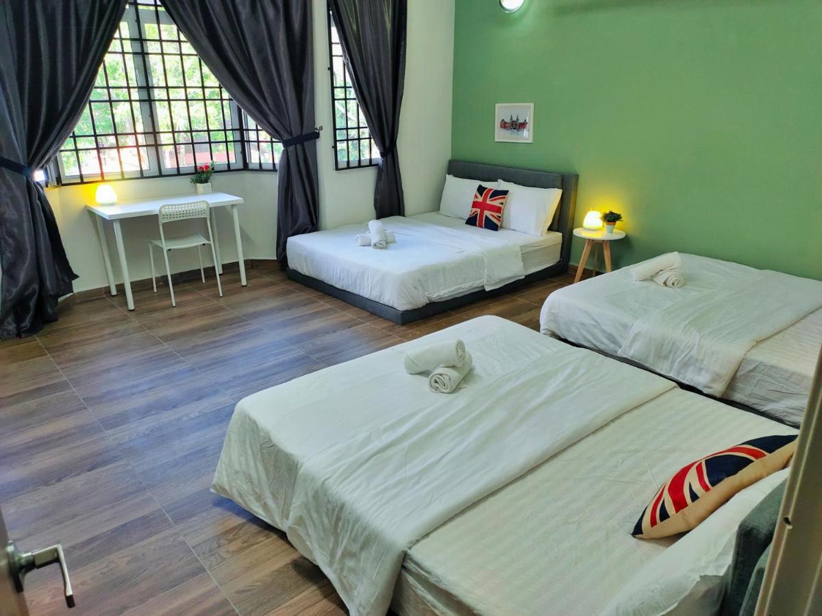 Semi-Detached, Up To 21 Pax, 4 Bedrooms, 3 Bathrooms, 4 Car Parks By Star Home Bayan Lepas Esterno foto